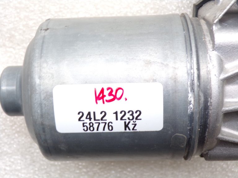 Oriģinālais Mercedes Benz W212 priekšējā stikla tīrītāja motors A2128201240