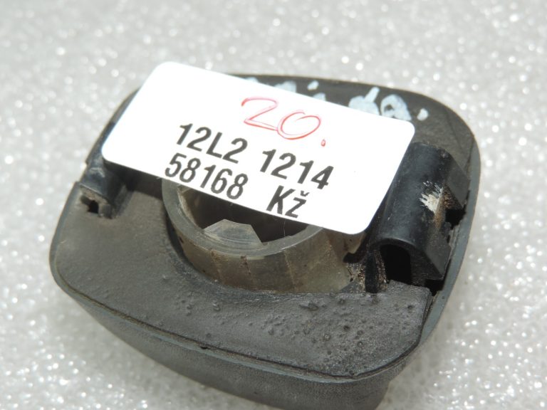 Oriģinālais Nissan Navara II D40 numura apgaismojums 26510ZP50A