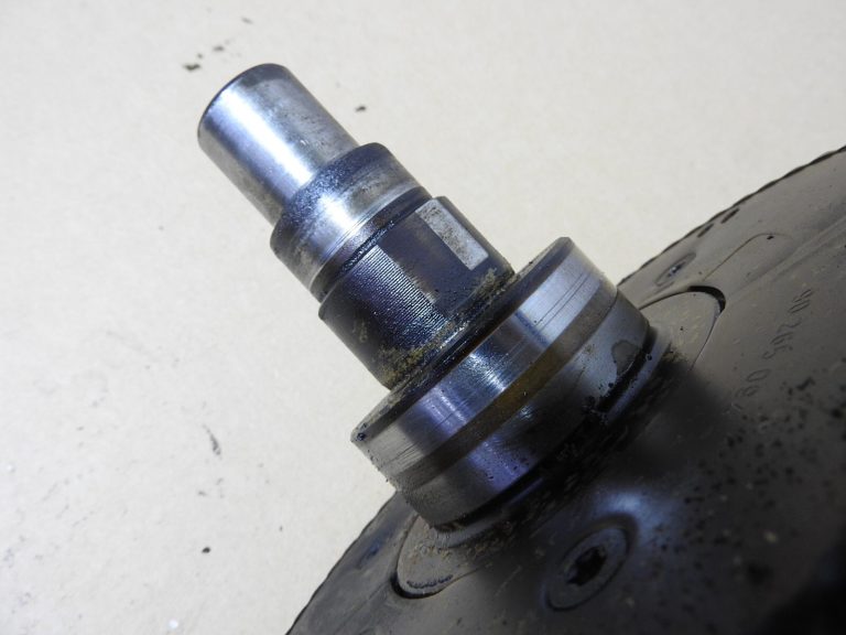 Kloķvārpsta priekš Opel Ascona Astra Vectra Kadett Omega 90297267 90500609