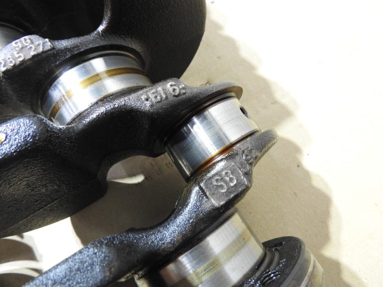 Kloķvārpsta priekš Opel Ascona Astra Vectra Kadett Omega 90297267 90500609