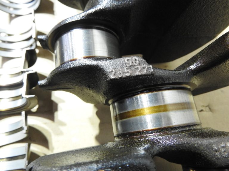 Kloķvārpsta priekš Opel Ascona Astra Vectra Kadett Omega 90297267 90500609