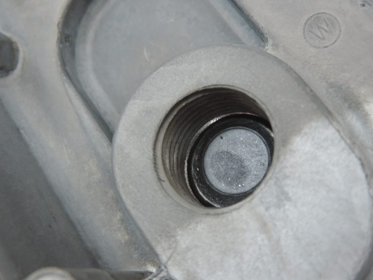 Oriģināls Opel Frontera B 2.2 DTi aizmugurējā diferenciāļa vāks 97161128