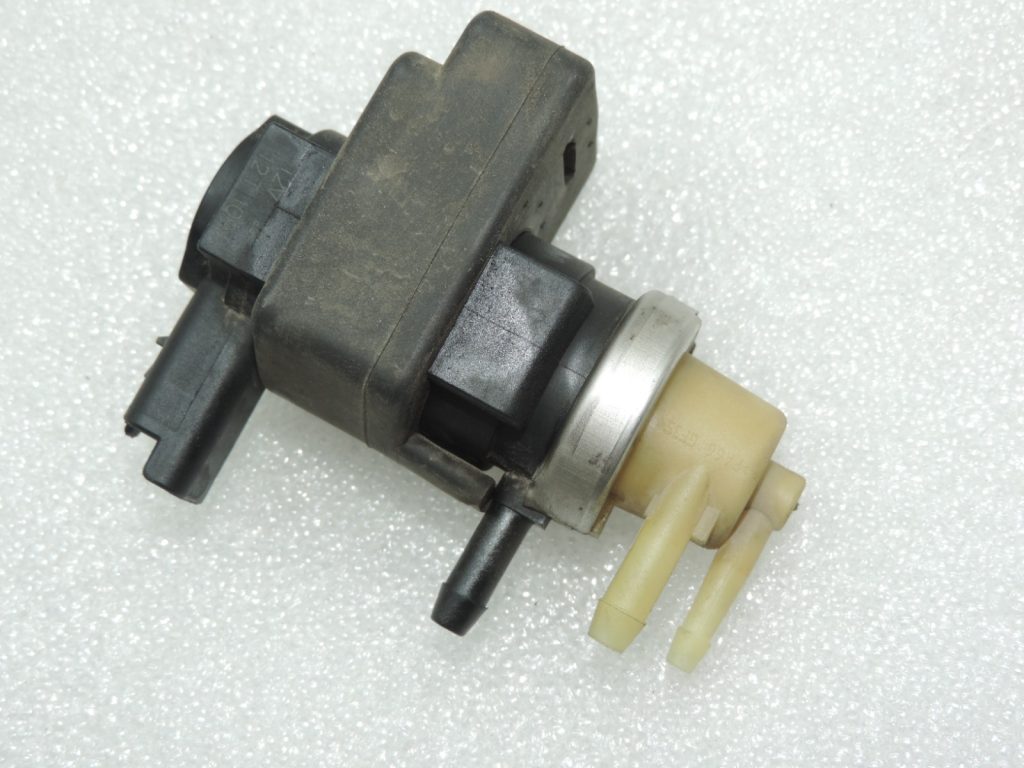 Oriģinālais Peugeot 508 I (8D) 1.6 THP Elektromagnētiskais pārslēgšanas vārsts 1922V6