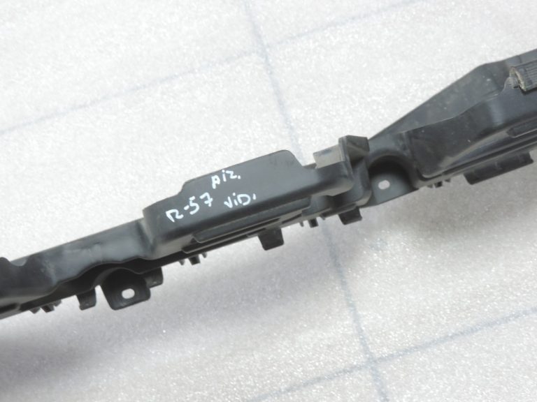 Oriģināls Renault Espace V aizmugurējā bampera kronšteins 850421142R