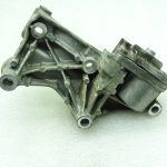 Renault Nissan 1.6 DCI motora kronšteins ģeneratora kronšteins 117105124R