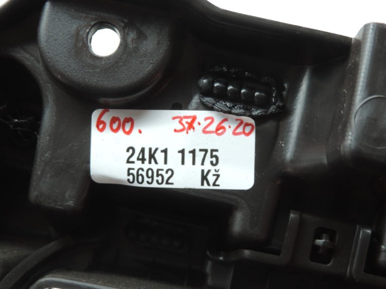 Oriģinālais Renault Espace 5 instrumentu paneļa spidometra vāka rāmis HARM02
