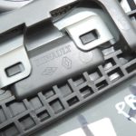 Oriģinālais Renault Espace 5 instrumentu paneļa skaļruņa vāks labajā pusē