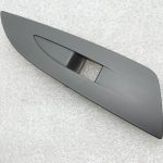 Oriģināls Renault Espace 5 Priekšējais labās puses durvju logu regulatora slēdža vāks HARM02