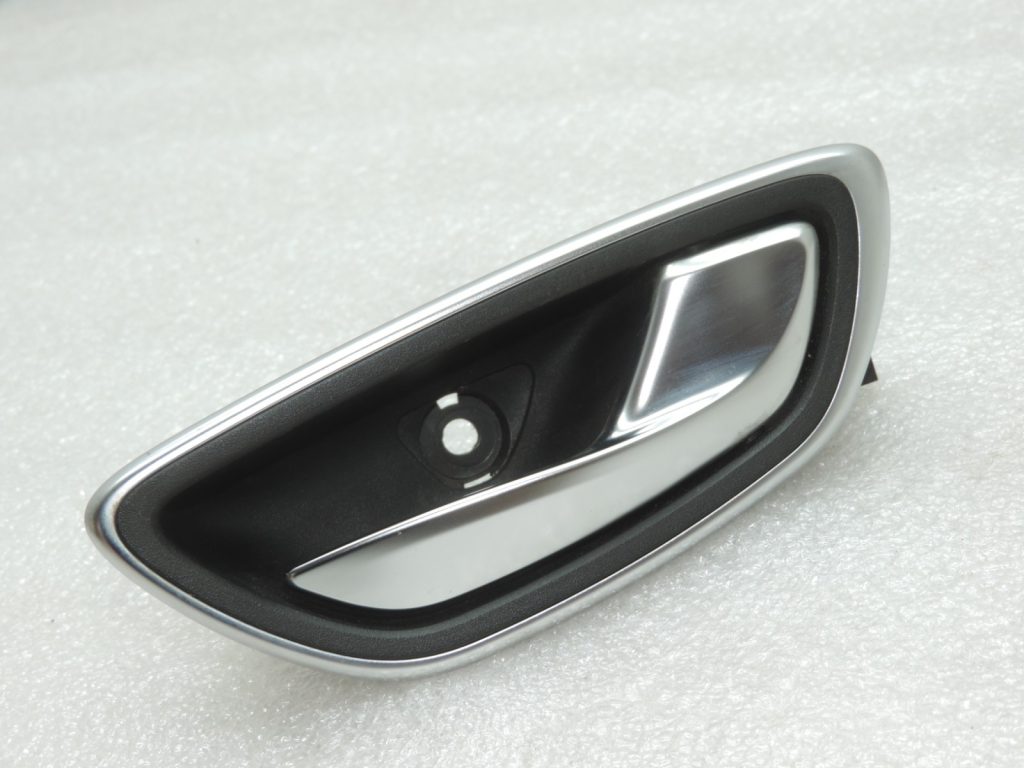 Oriģināls Renault Espace 5 salona durvju rokturis priekšējais/galējais labais (HARM02) 826725250R