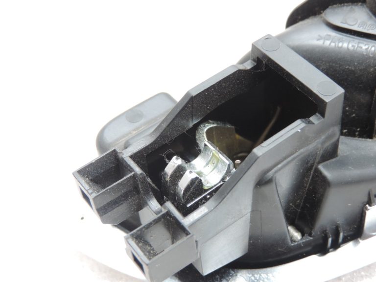 Oriģināls Renault Espace 5 salona durvju rokturis priekšējais/galējais labais (HARM02) 826725250R