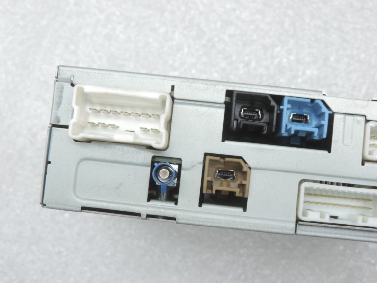 Oriģinālais Renault Espace V LANR14 Radio 281159108R