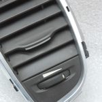 Oriģinālais Renault Espace V instrumentu paneļa ventilācijas lūkas priekšējais labais brūns (HARM02)