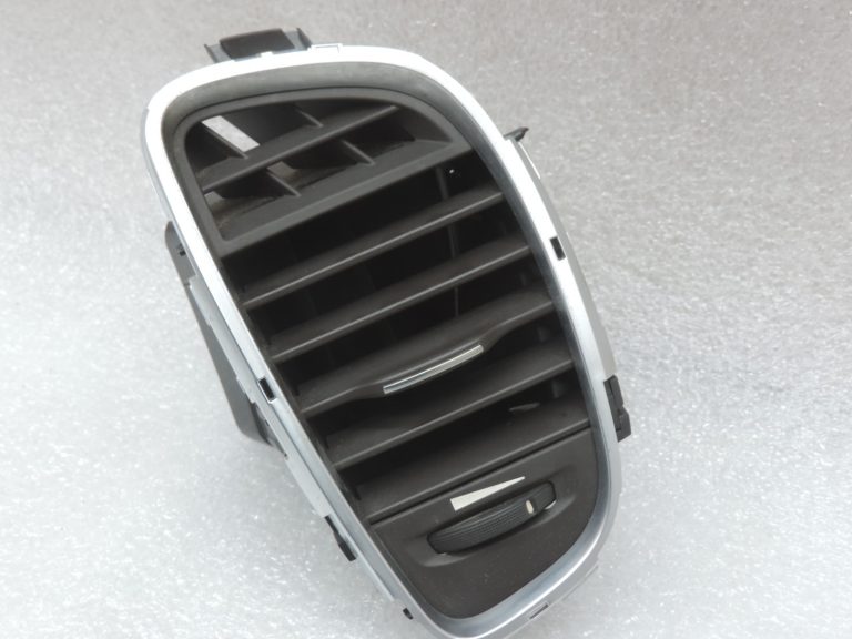 Oriģinālais Renault Espace V instrumentu paneļa ventilācijas lūkas priekšējais labais brūns (HARM02)