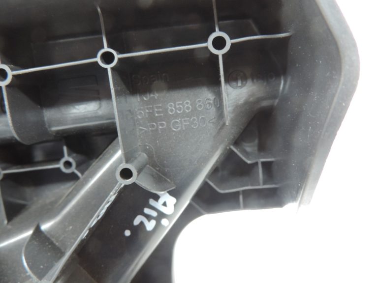 Oriģinālais Cupra Leon Sportstourer KL8 bagāžnieka pārsegs Labais 5FE858860