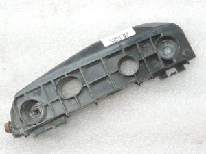 Oriģināls Toyota Verso R2 Priekšējā bampera kronšteins kreisajā pusē 52536-0F020