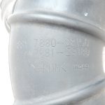 Oriģinālā Toyota RAV4 II (XA20) 2.0/2.4 VVT-i ieplūdes kolektora ieplūdes šļūtene