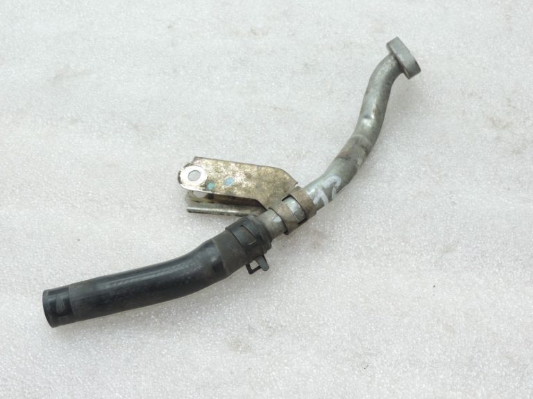 Oriģināla Toyota Corolla Verso E12 2.0 D4D (1CDFTV) Turbo eļļas caurule 1547427010