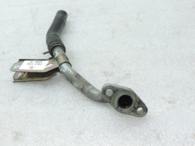 Oriģināla Toyota Corolla Verso E12 2.0 D4D (1CDFTV) Turbo eļļas caurule 1547427010