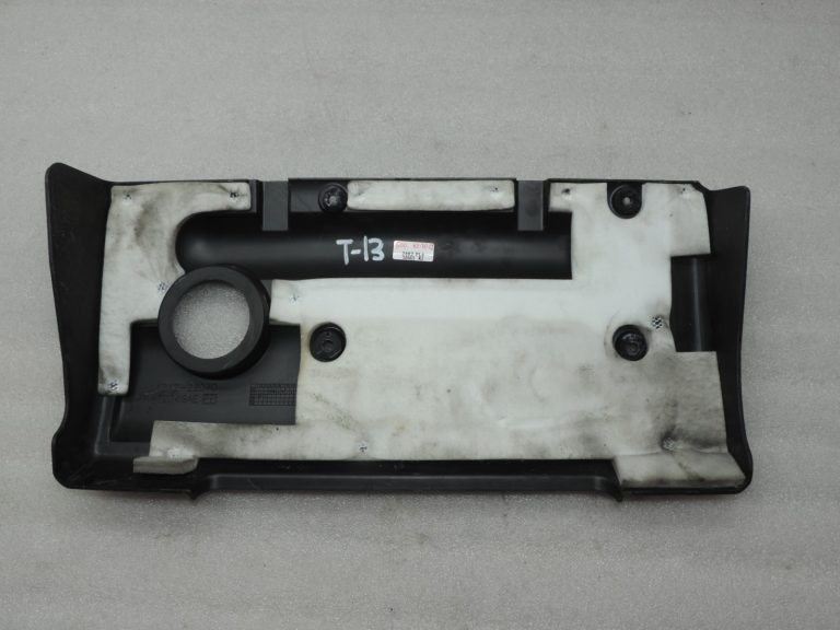 Oriģināls Toyota RAV4 II Corolla E11 E12 Avensis T22 VVT-i 16Valve motora vāks