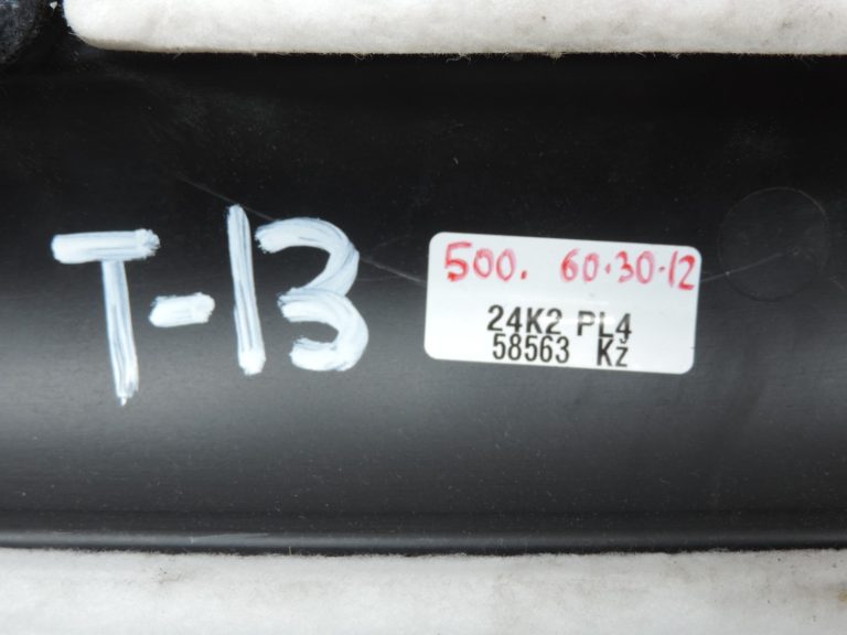 Oriģināls Toyota RAV4 II Corolla E11 E12 Avensis T22 VVT-i 16Valve motora vāks