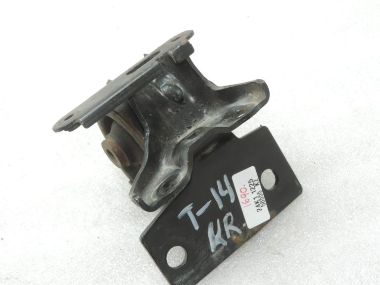 Oriģināls Toyota Avensis T22 1.6/1.8 Dzinēja stiprinājums kreisais 123720D040, 12372-0D040