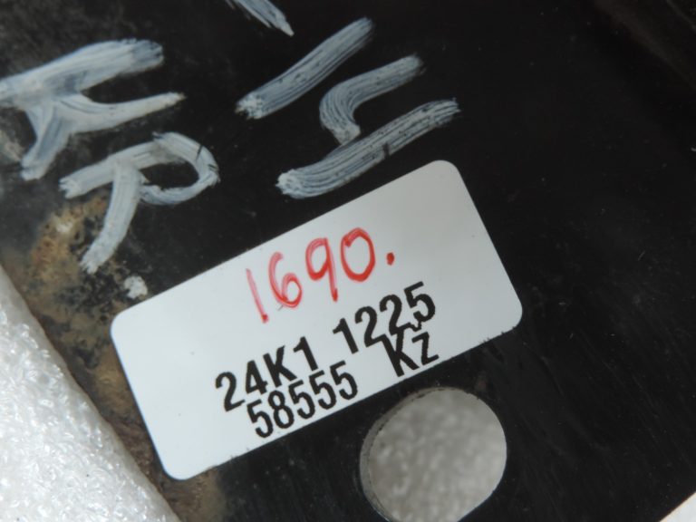 Oriģināls Toyota Avensis T22 1.6/1.8 Dzinēja stiprinājums kreisais 123720D040, 12372-0D040