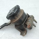Oriģināls Toyota Avensis T22 2.0 D4D (1CDFTV) Dzinēja stiprinājums pa labi