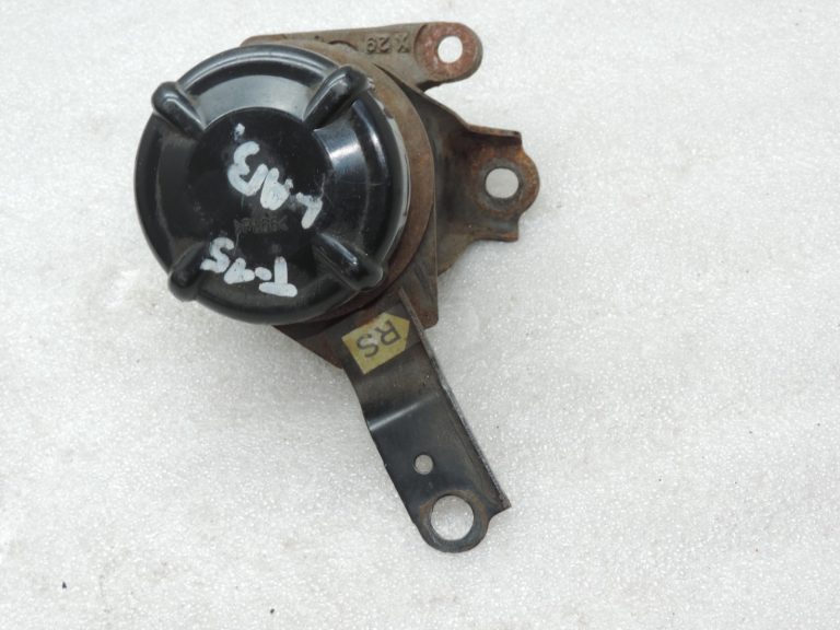 Oriģināls Toyota Avensis T22 2.0 D4D (1CDFTV) Dzinēja stiprinājums pa labi