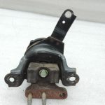 Oriģināls Toyota Avensis T22 2.0 D4D (1CDFTV) Dzinēja stiprinājums pa labi