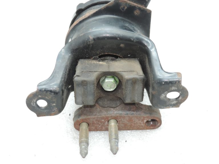 Oriģināls Toyota Avensis T22 2.0 D4D (1CDFTV) Dzinēja stiprinājums pa labi