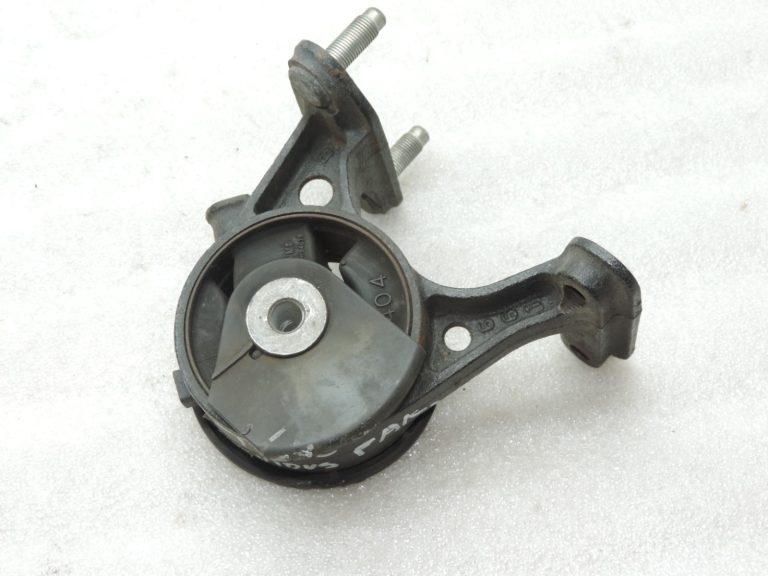 Oriģināls 2005-2012 Toyota RAV4 XA30 2.2 D-CAT (2ADFHV) aizmugurējais motora stiprinājums