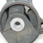 Oriģināls 2005-2012 Toyota RAV4 XA30 2.2 D-CAT (2ADFHV) aizmugurējais motora stiprinājums