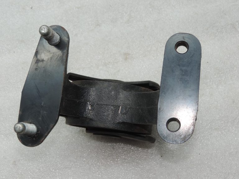 Oriģināls 2005-2012 Toyota RAV4 XA30 2.2 D-CAT (2ADFHV) aizmugurējais motora stiprinājums