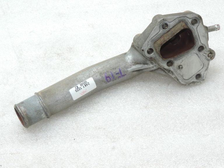 Oriģināls Toyota Avensis T22 2.0d (2CTE) ūdens caurules atloks 1630464010