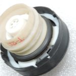 Oriģināls Toyota RAV4 II XA20 benzīna uzpildes vāciņš 7730028010, 77300-28010