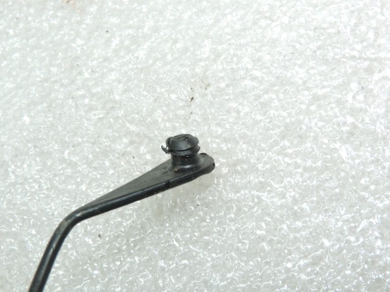 Oriģināls Toyota RAV4 II XA20 benzīna uzpildes vāciņš 7730028010, 77300-28010
