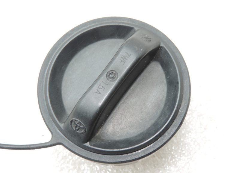 Oriģināls Toyota RAV4 II XA20 benzīna uzpildes vāciņš 7730028010, 77300-28010