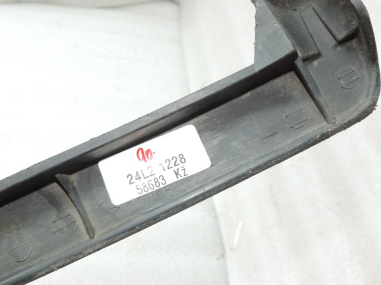 Oriģināls Toyota Yaris P10 priekšējā bampera pārsegs no kreisās puses 5385252010
