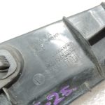 Oriģināls Toyota Corolla Verso AR10 aizmugurējā bampera kronšteins augšējā labajā pusē