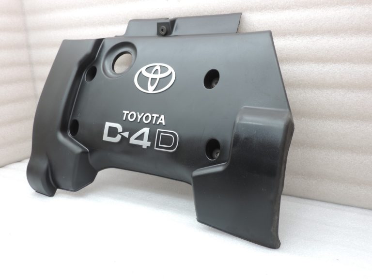 Oriģināls Toyota Corolla E12 2.0 D-4D 1CD-FTV motora pārsegs