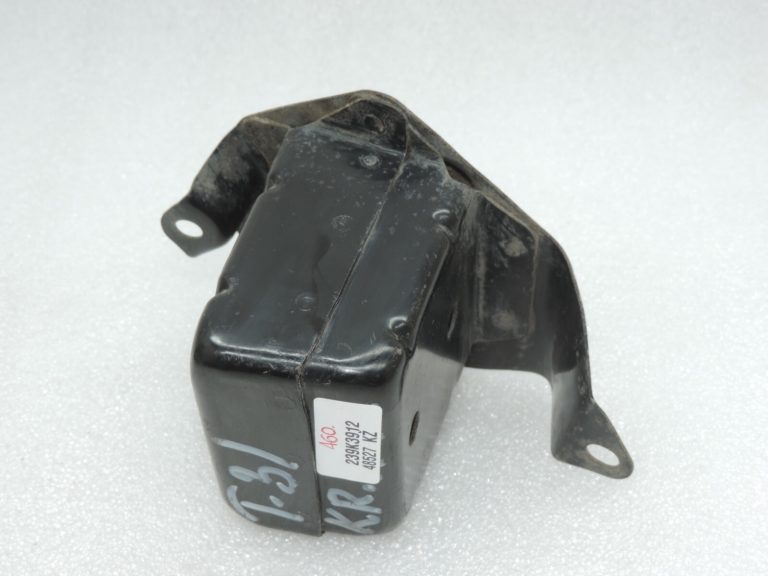 Oriģinālais Toyota Previa II XR30 Pastiprinājuma kronšteins aizmugurējais kreisais 5741628090