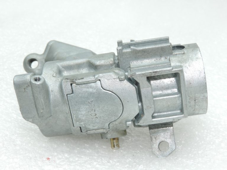 Oriģinālais Toyota Previa II XR30 aizdedzes slēdzenes korpuss 4528028280