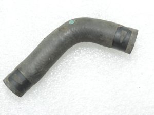 Toyota RAV4 II XA20 2.0 D-4D eļļas dzesētāja dzesēšanas šķidruma šļūtene 1577727020 15777-27020