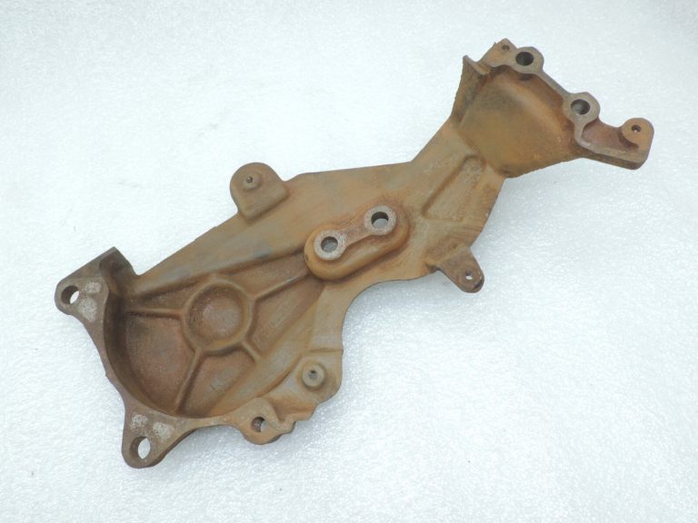 Oriģināls Toyota RAV4 II XA20 2.0 D-4D Dzinēja stiprinājuma kronšteins Labais 1231527030