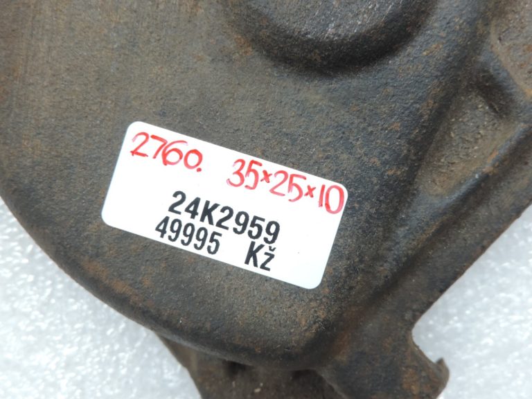 Oriģināls Toyota RAV4 II XA20 2.0 D-4D Dzinēja stiprinājuma kronšteins Labais 1231527030