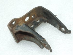 Oriģināls Toyota RAV4 II XA20 2.0 D-4D Dzinēja stiprinājuma kronšteins Kreisais 1232527050