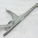 Oriģināls Toyota Avensis T25 dzinēja pārsega slēdzenes turētāja priekšējais kronšteins 5320805020