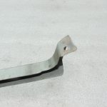 Oriģināls Toyota Avensis T25 dzinēja pārsega slēdzenes turētāja priekšējais kronšteins 5320805020