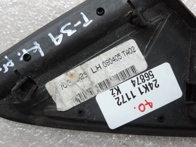 Oriģināls Toyota Avensis T25 priekšējais kreisais ārējo durvju pārsegs trīsstūris 6011805010