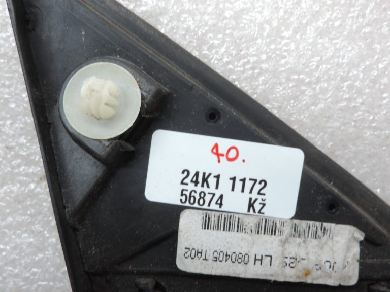 Oriģināls Toyota Avensis T25 priekšējais kreisais ārējo durvju pārsegs trīsstūris 6011805010